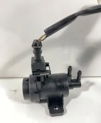 Renault Trafic II (X83) Turbo solenoid valve 7700113071