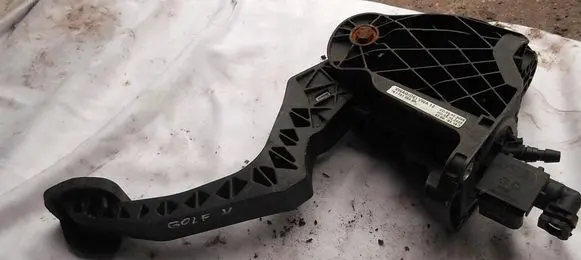 Volkswagen Golf V Clutch pedal XXXXXXXXXXXXX