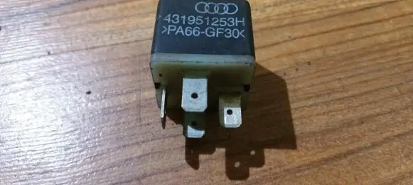 Audi A6 S6 C5 4B Other relay 431951253h