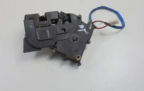 Mazda 323 Rear door lock