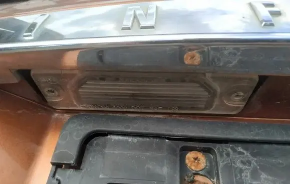 Infiniti FX Number plate light