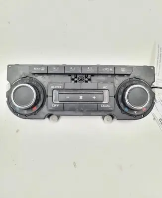 Skoda Octavia Mk2 (1Z) Climate control unit 3T0907044AK