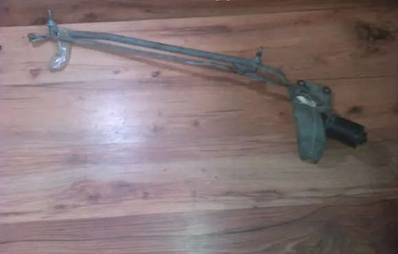 Renault 19 Front wiper linkage and motor 7700778795
