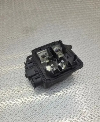 Mercedes-Benz C W205 Battery relay fuse A2055451500