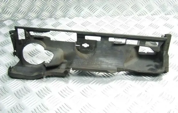 Volvo V70 Radiator trim 