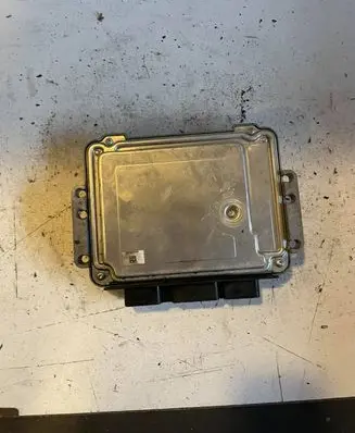 Peugeot 207 CC Engine control unit/module 0281012529