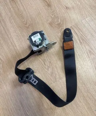Ford C-MAX I Front seatbelt 601597400E 040520 601704600