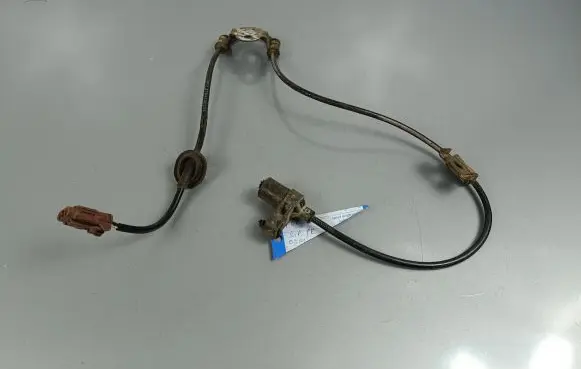 Subaru Forester SG ABS brake wheel speed sensor 27540AE030