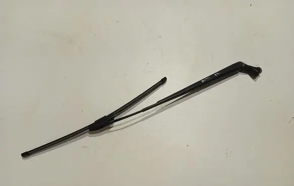 Toyota Yaris Windshield/front glass wiper blade 852210D020