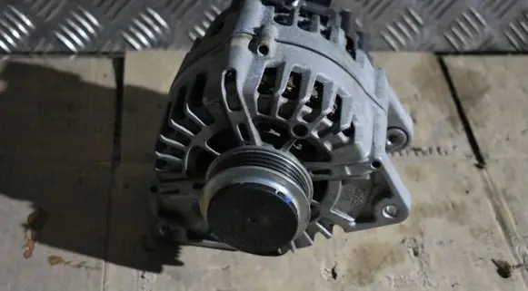 Mercedes-Benz A W177 Generator/alternator A0009061107555525
