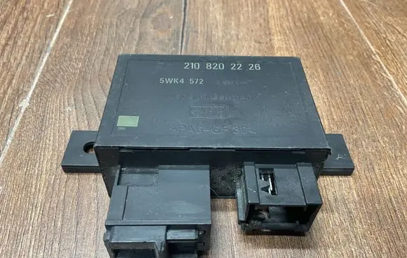Mercedes-Benz E W210 Immobilizer control unit/module 2108202226