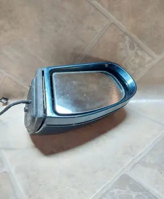 Mercedes-Benz C W203 Front door electric wing mirror 413133417