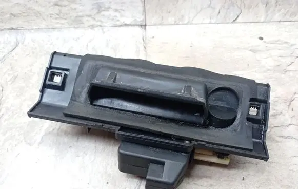 Peugeot 206 Tailgate/trunk/boot exterior handle