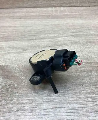 Toyota Prius (XW30) Accelerator pedal position sensor 8951047020 7J2519