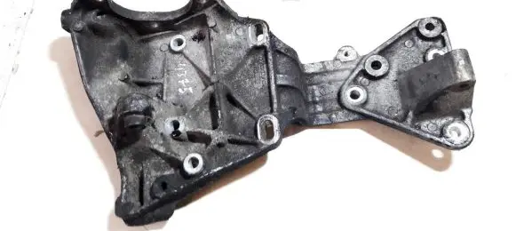 Volvo V70 Engine mounting bracket 30731516
