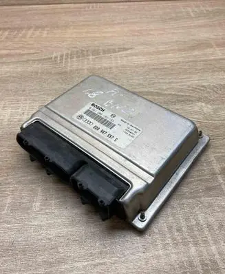 Audi A4 S4 B5 8D Engine control unit/module ECU 8D0907557S 0261204182 183