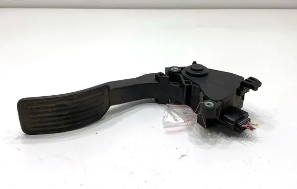 Nissan Juke I F15 Accelerator throttle pedal 180023RA0B