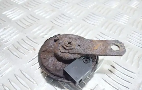 Toyota RAV 4 (XA20) Horn signal