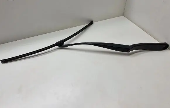 BMW 5 F10 F11 Windshield/front glass wiper blade 7182459