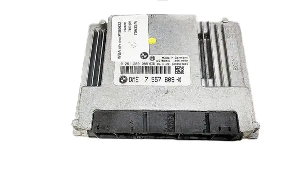 BMW 1 E81 E87 Engine control unit/module 7557809