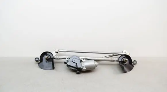 Front wiper linkage and motor