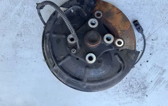 Fiat 500 Rear wheel hub 51754193