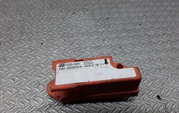 Hyundai Santa Fe Airbag deployment crash/impact sensor 9592026000