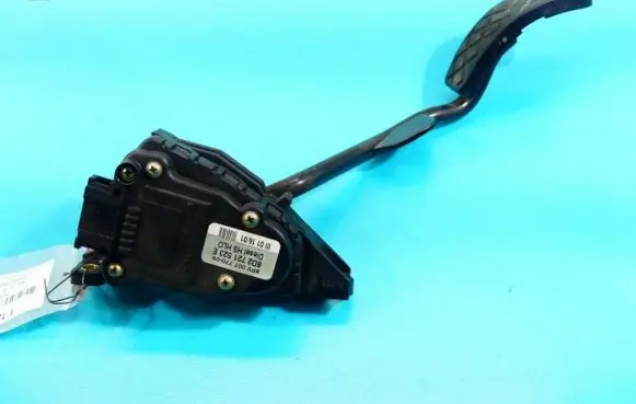 Audi A6 S6 C5 4B Accelerator throttle pedal 8D2721523E IMPRK1150916