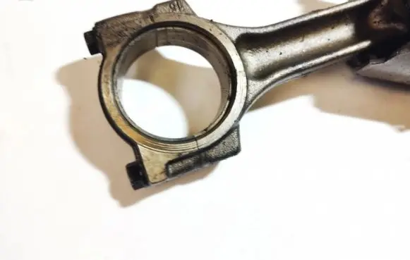 Volvo S40, V40 Piston with connecting rod