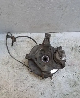 Toyota Prius (XW20) Front wheel hub 