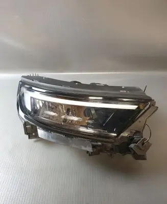 Opel Mokka B Headlight/headlamp 9847939380