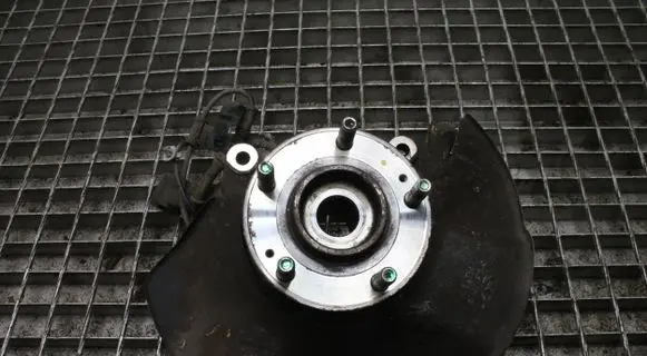 KIA Sorento Front wheel hub