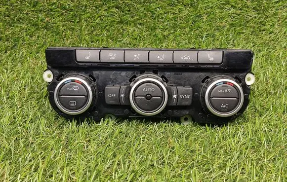 Volkswagen PASSAT CC Climate control unit 3AA907044AG 5HB01125731
