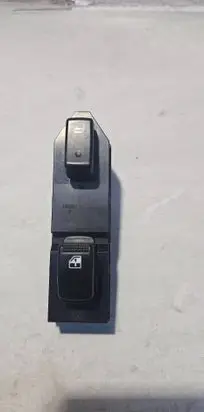 KIA Sportage Quarter vent window switch 050224 P01