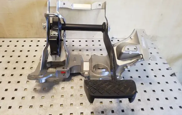 Audi A6 C7 Brake pedal 8K2723140A 8K2721117
