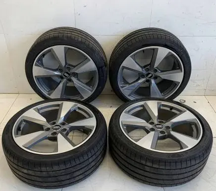 Audi A5 R19 alloy rim 8W0601025CB
