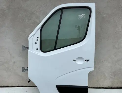 Renault Master III Front door