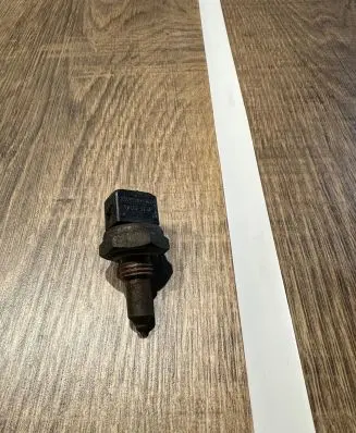 Coolant temperature sensor