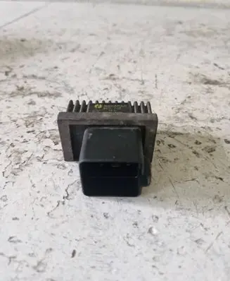 Renault Scenic I Glow plug pre-heat relay 7700115078