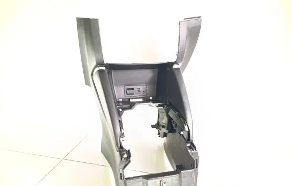 Mazda CX-5 Center console KA0H64321