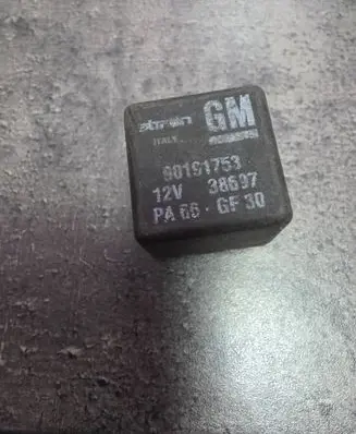 Opel Corsa B Other relay 90191753 PA66GF30