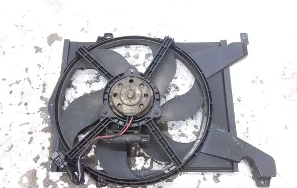 Volvo S40, V40 Electric radiator cooling fan 8240276