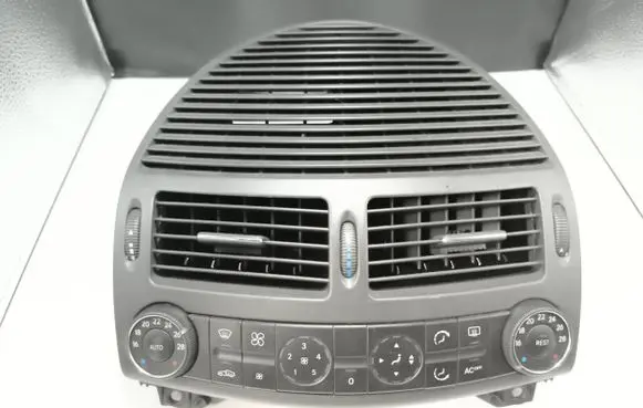 Mercedes-Benz E W211 Climate control unit 2118300385 00051402
