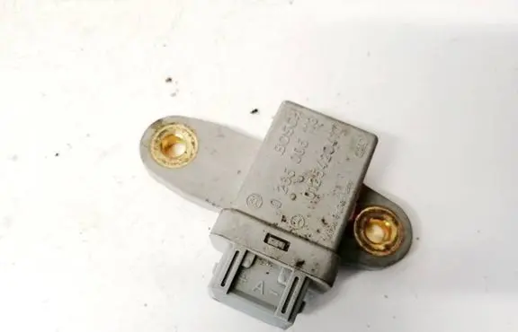 Mercedes-Benz A W168 Airbag deployment crash/impact sensor 0265005113 0125420417