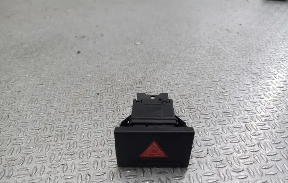 Volkswagen Touareg I Hazard light switch 7L6953235