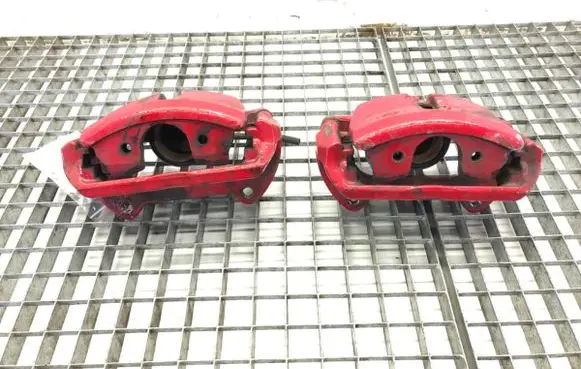 Volkswagen Golf VII Front brake caliper 7782A
