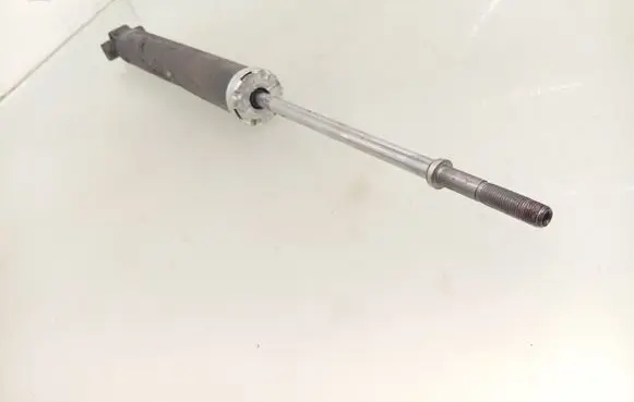 Toyota Auris E180 Rear shock absorber/damper 