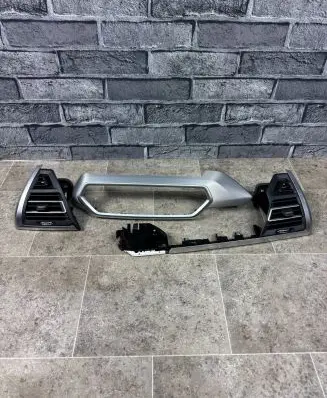 BMW X3 G01 Dashboard air vent grill cover trim 5A3BB17 5A3BB10