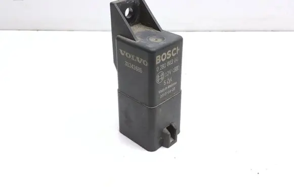 Volvo V60 Glow plug pre-heat relay 31342686 0281003047
