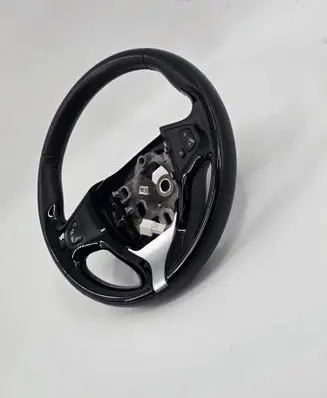 Renault Clio IV Steering wheel 484007003R